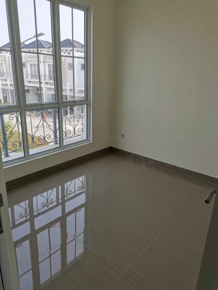 Ruah disewakan di cluster Monaco Jababeka Cikarang